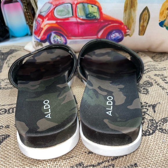 Aldo Do Ya Thing Camo Slide Size 8

Excellent Condition - Picture 7 of 11